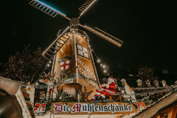 Die Mühlenschänke des Koblenzer Weihnachtsmarkt auf dem Münzplatz © Koblenz-Touristik GmbH, Janko.Media
Die Mühlenschänke des Koblenzer Weihnachtsmarkt auf dem Münzplatz © Koblenz-Touristik GmbH, Janko.Media